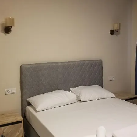 Apartamento Huge Evleri 1 *