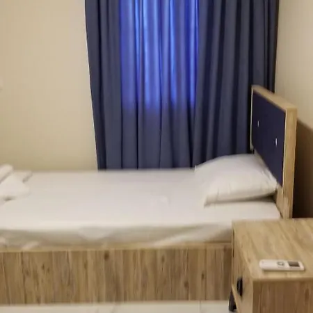 Huge Evleri 1 Apartamento *