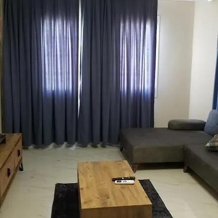 Apartamento Huge Evleri 1 *