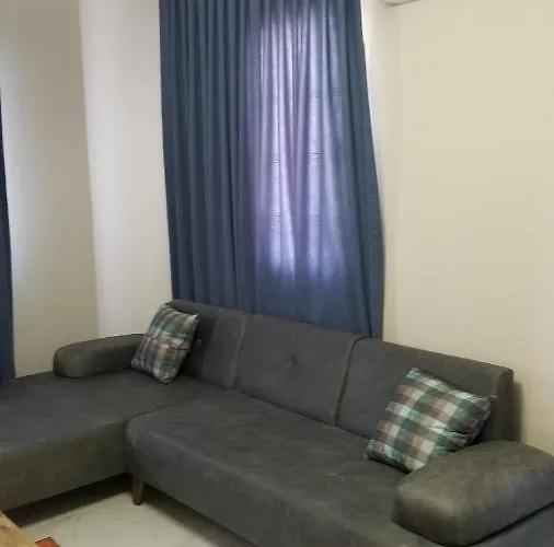 Huge Evleri 1 דירה מרמריס