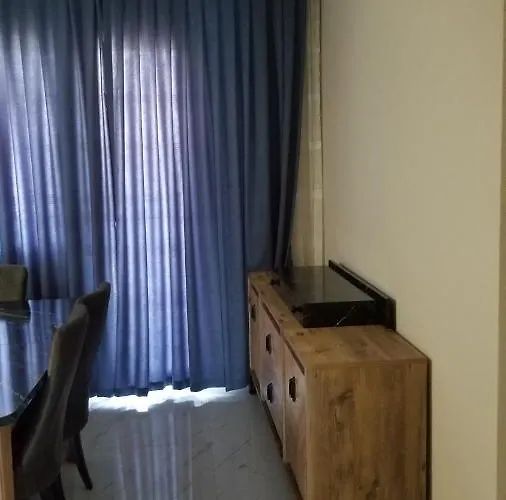 Huge Evleri 1 דירה מרמריס