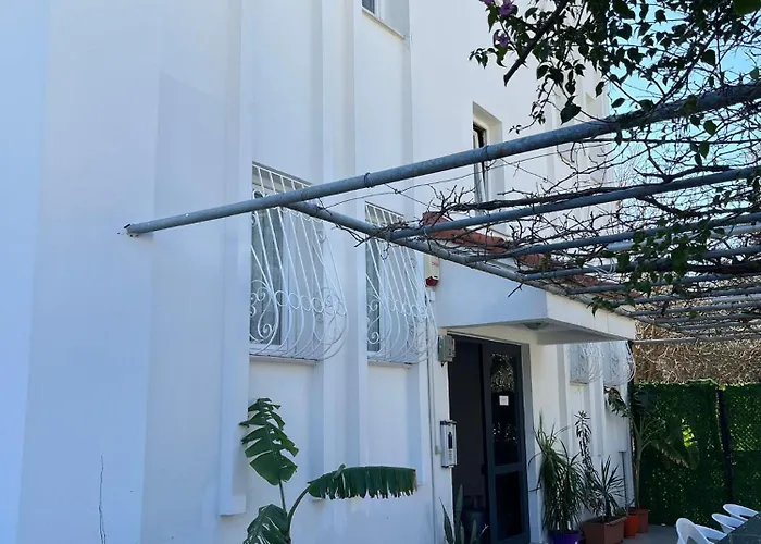 Huge Evleri 1 דירה *