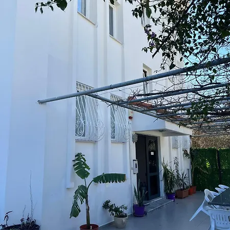 Huge Evleri 1 Appartement *